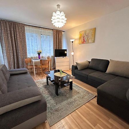 5Centrum Stanislawa Moniuszki10 Wi-Fi 1Gb Sek Warsaw Luaran gambar