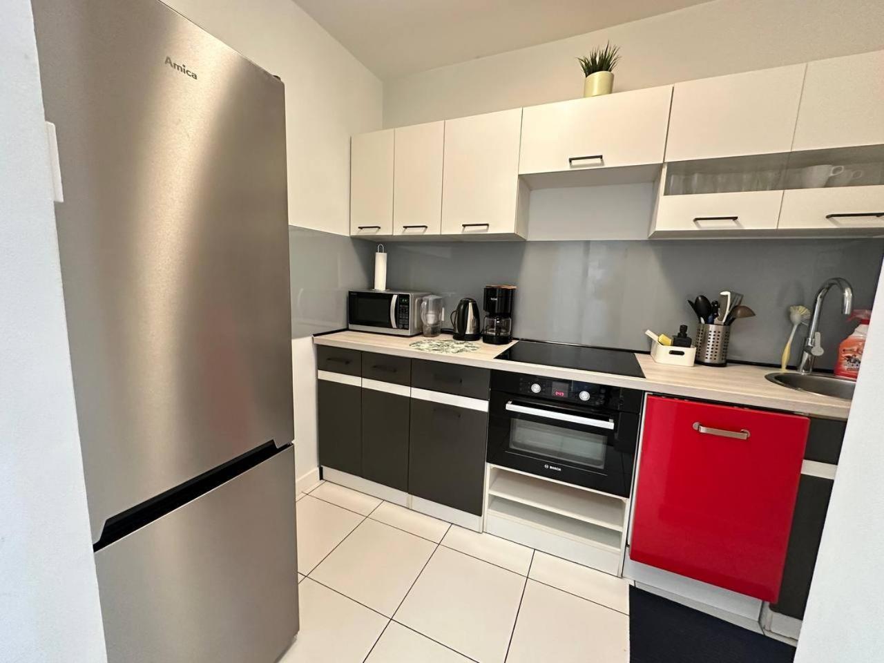 5Centrum Stanislawa Moniuszki10 Wi-Fi 1Gb Sek Warsaw Luaran gambar